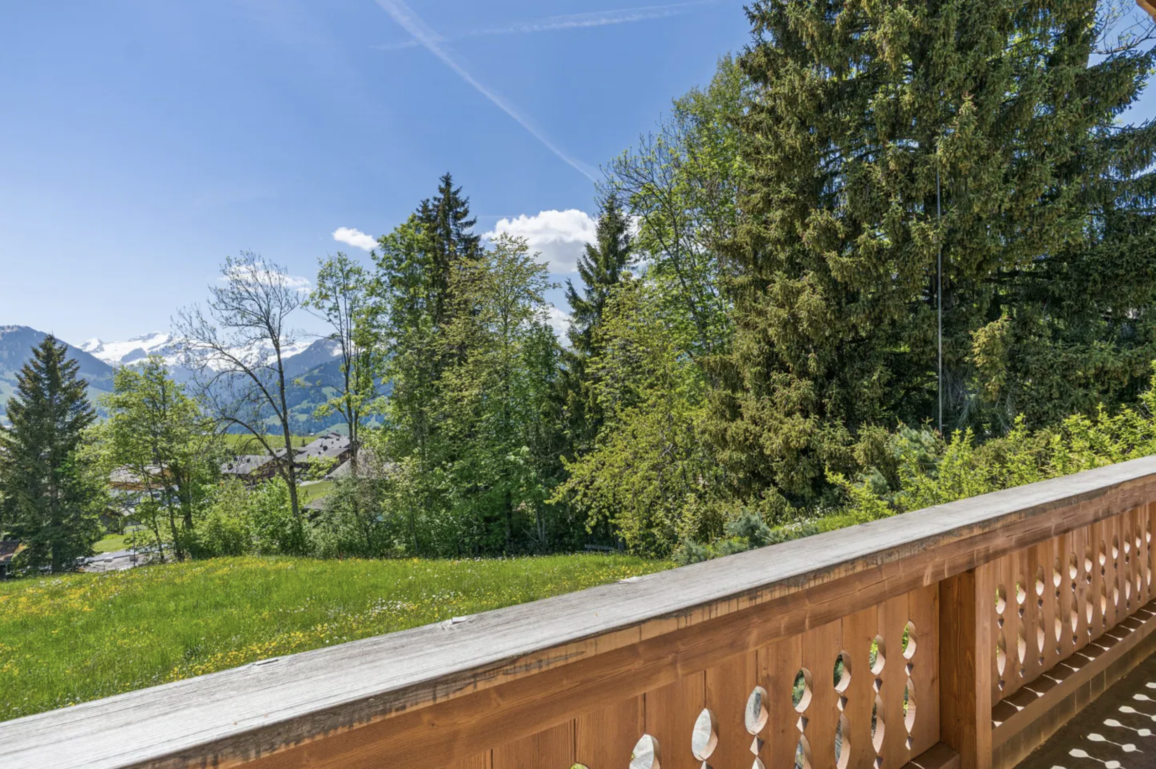A Private Alpine Retreat with Panoramic Mountain Views
